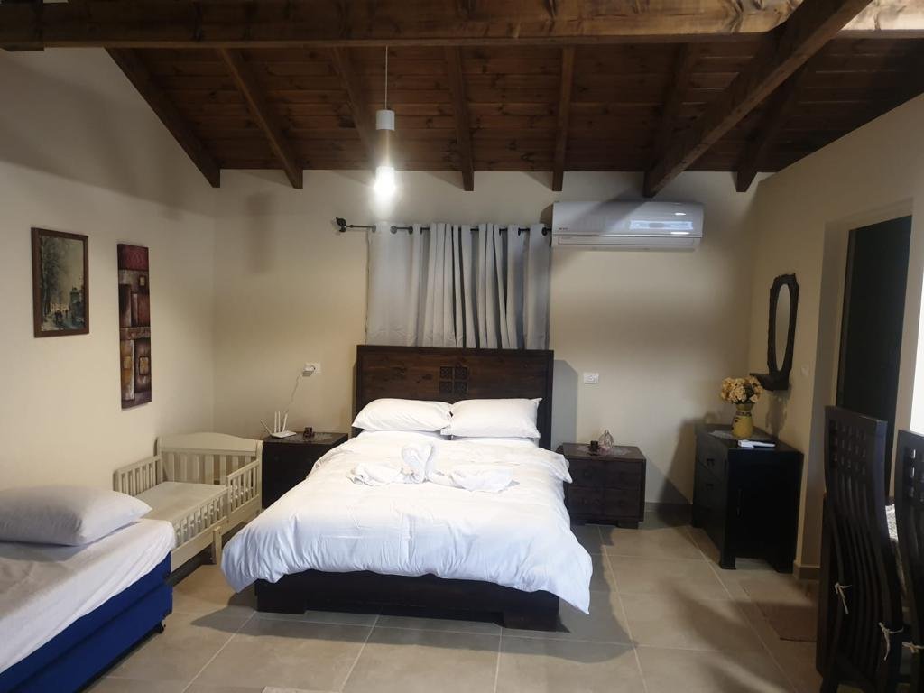 בקתות עץ בקתות עץ