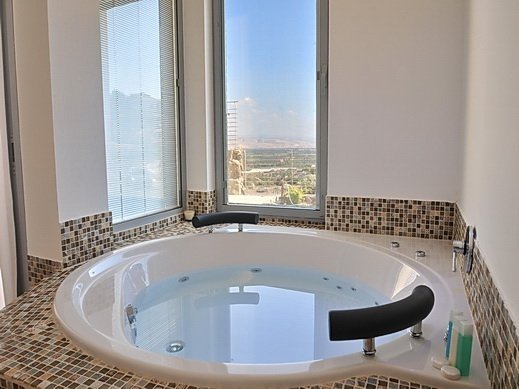 סוויטות אגם בכנרת