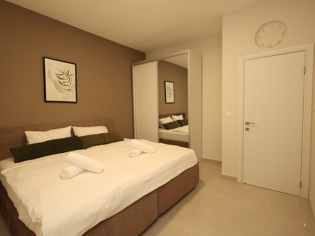 סוויטה שישית סוויטה שישית