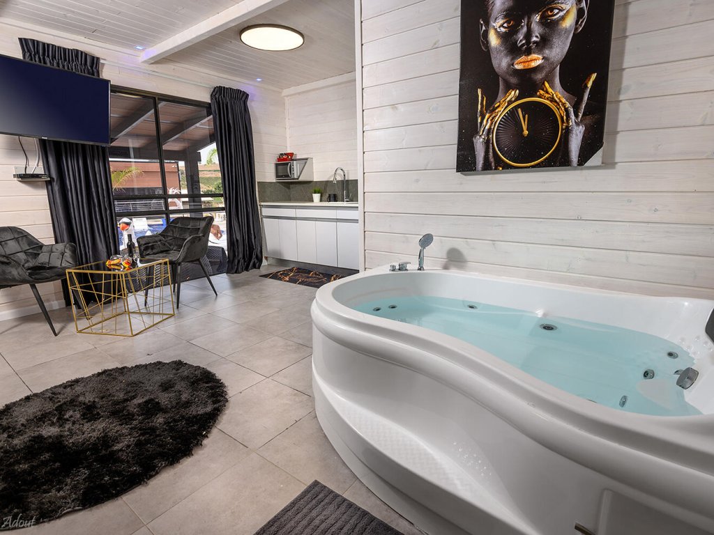 קינג שתיים קינג שתיים