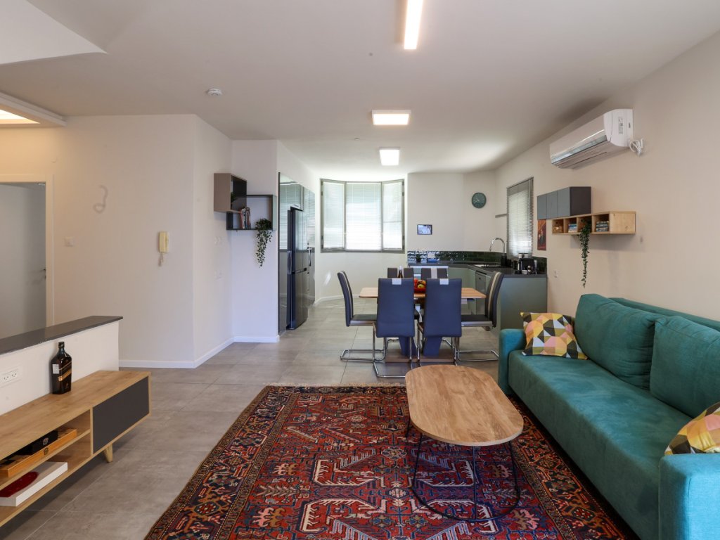 דירה חמישית דירה חמישית