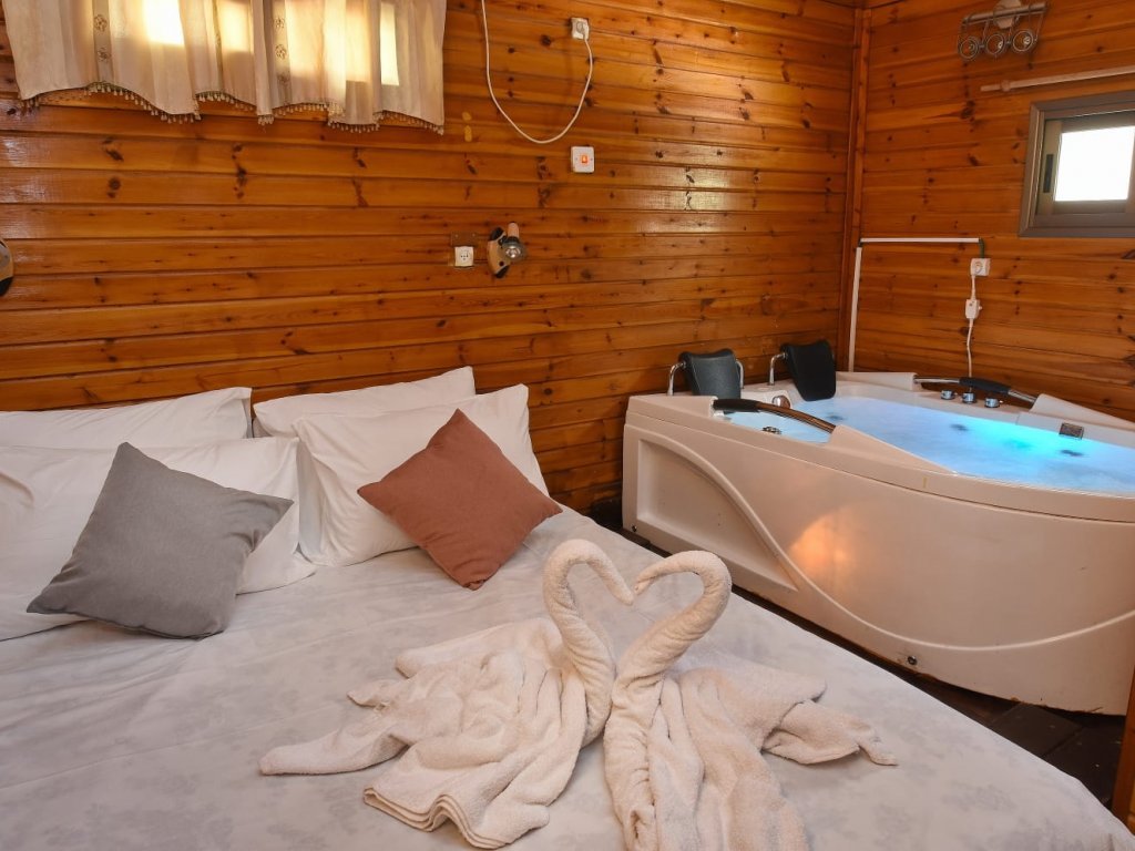 בקתות משפחתיות בקתות משפחתיות