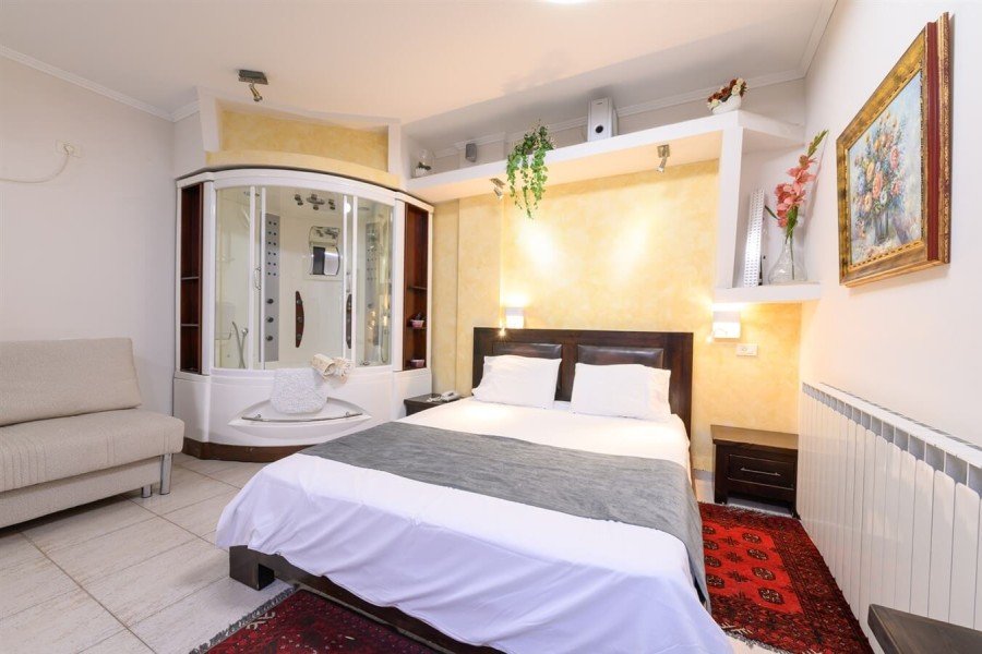 חדרי אירוח משפחתיים