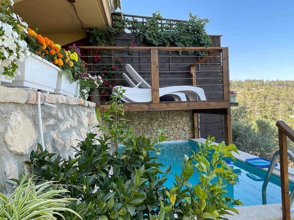 בוסתן בוסתן