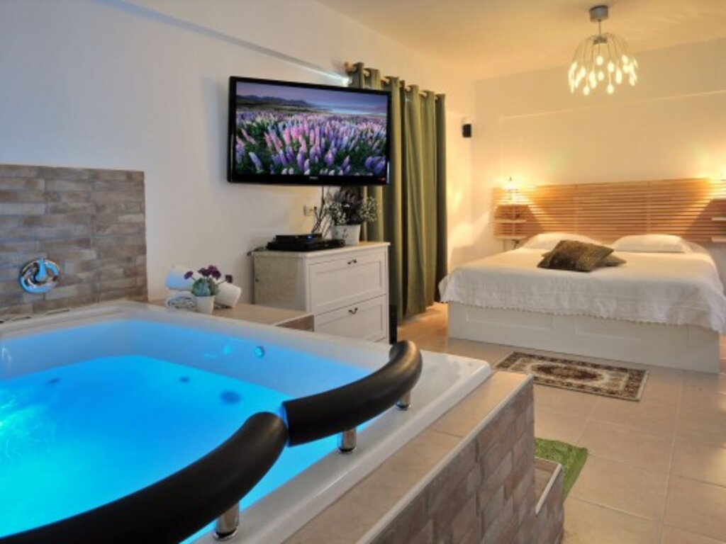 רומנטיקה בבקתה