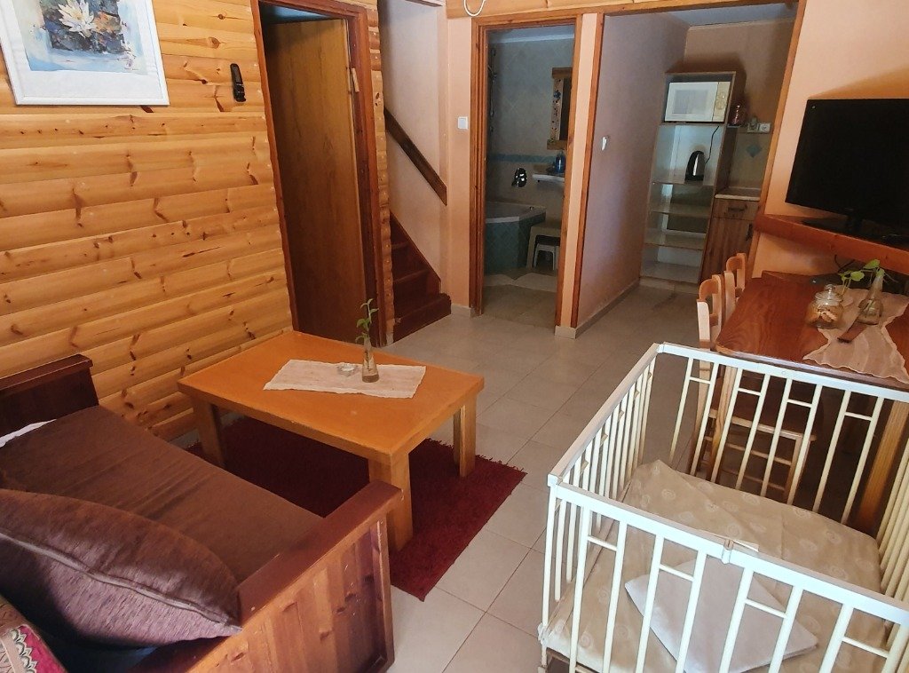 בקתה שנייה ושלישית בקתה שנייה ושלישית