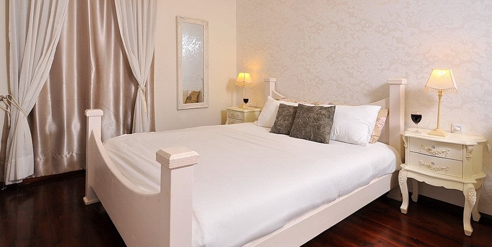 בקתת אלה בקתת אלה