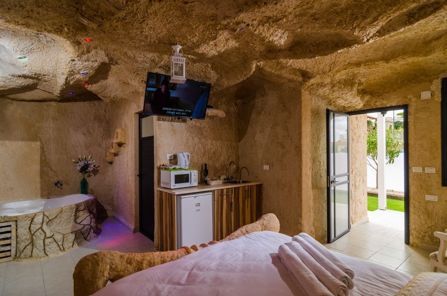 מערת האבירים