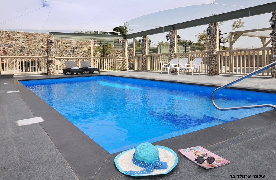 קדם אחוזת יוקרה