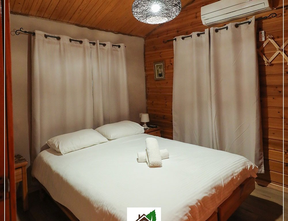 בקתות משפחתיות