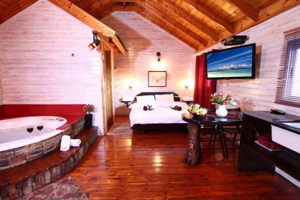 סוויטה אדמה סוויטה אדמה