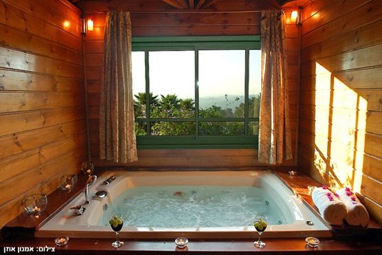 בקתות עץ בקתות עץ