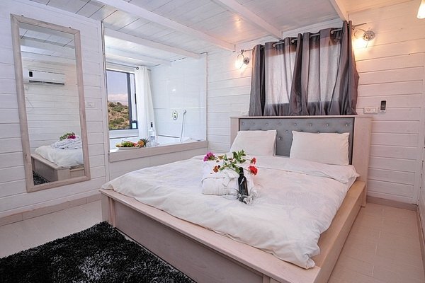 בקתות משפחתיות בקתות משפחתיות