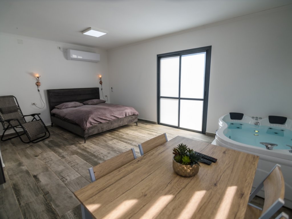 סוויטה מיאלמה סוויטה מיאלמה