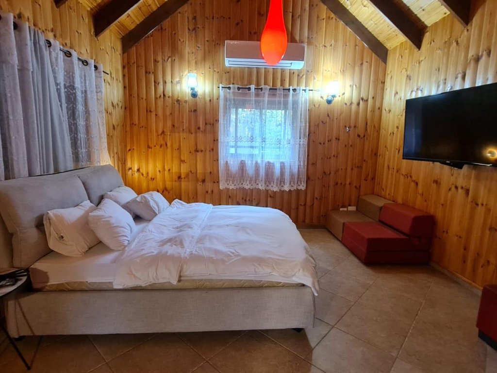 בקתת חן בקתת חן