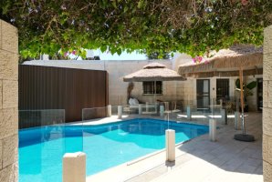 לקס סוויטה בקיסריה