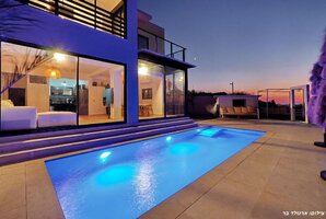 וילה צוקי ים